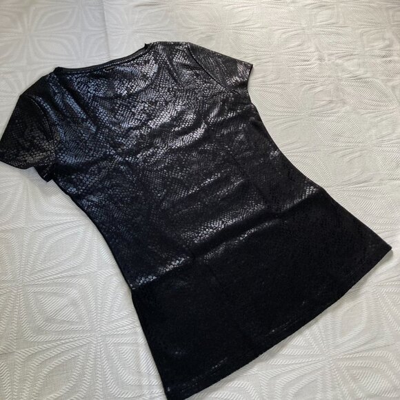 WHBM BLACK TEXTURED SHORT SLEEVED TEE with BANDED COLLAR SIZE XXS - Picture 4 of 14